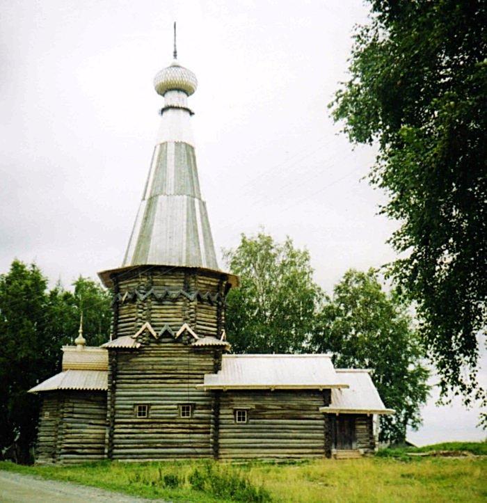 Деревянная церковь в Заонежье.